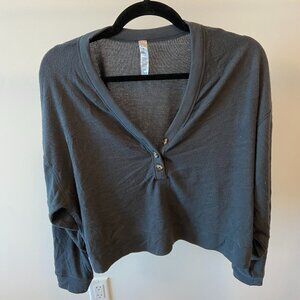 Alo Yoga Henley Pullover - Small - Dark Grey